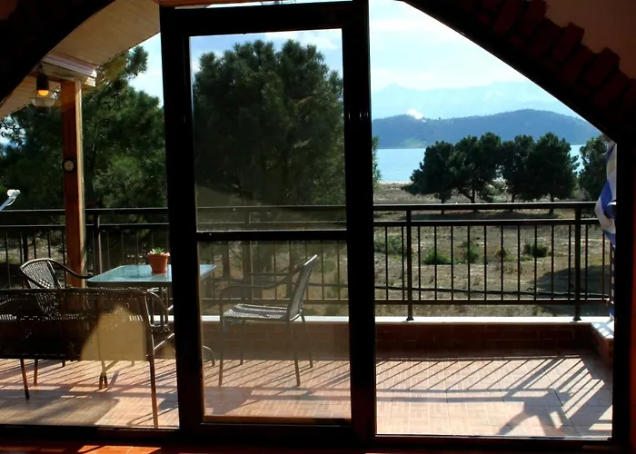 Ourania Luxury Apartment